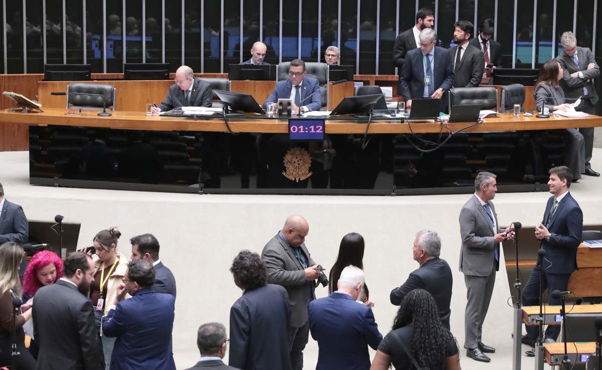 Congresso volta com 87 vetos travando a pauta