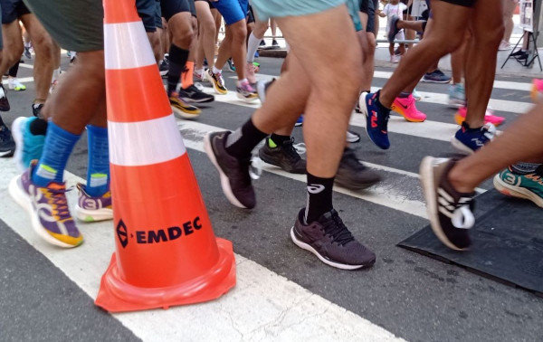 Emdec faz opera&ccedil;&atilde;o especial para corrida no Padre Anchieta