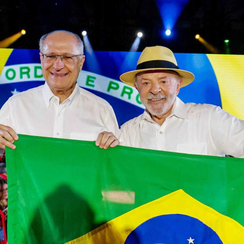 "N&atilde;o quero Lulinha paz e amor. Eu quero o Lulinha porreta!"