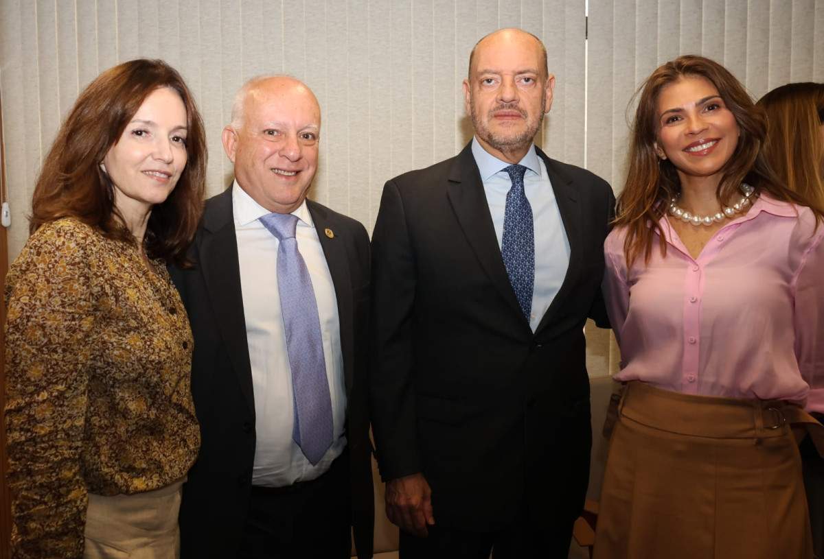 Os desembargadores Claudio Dell orto e Ricardo Couto com as juízas Alessandra Bilac e Daniela Alvarez Prado