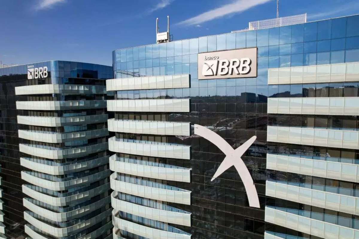 BRB discute a ado&ccedil;&atilde;o de medidas judiciais contra ex‑gestores