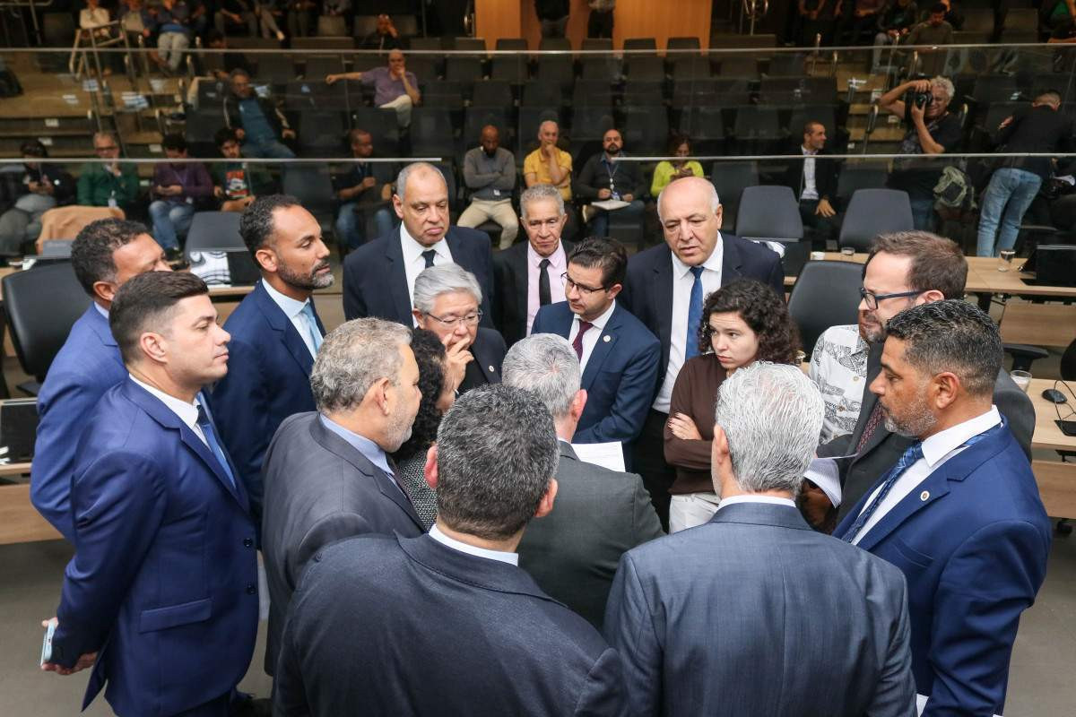 C&acirc;mara vota projeto sobre telessa&uacute;de e proibi&ccedil;&atilde;o de animais como brindes