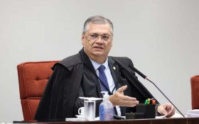 Dino autoriza abertura de nova investiga&ccedil;&atilde;o contra Lulinha