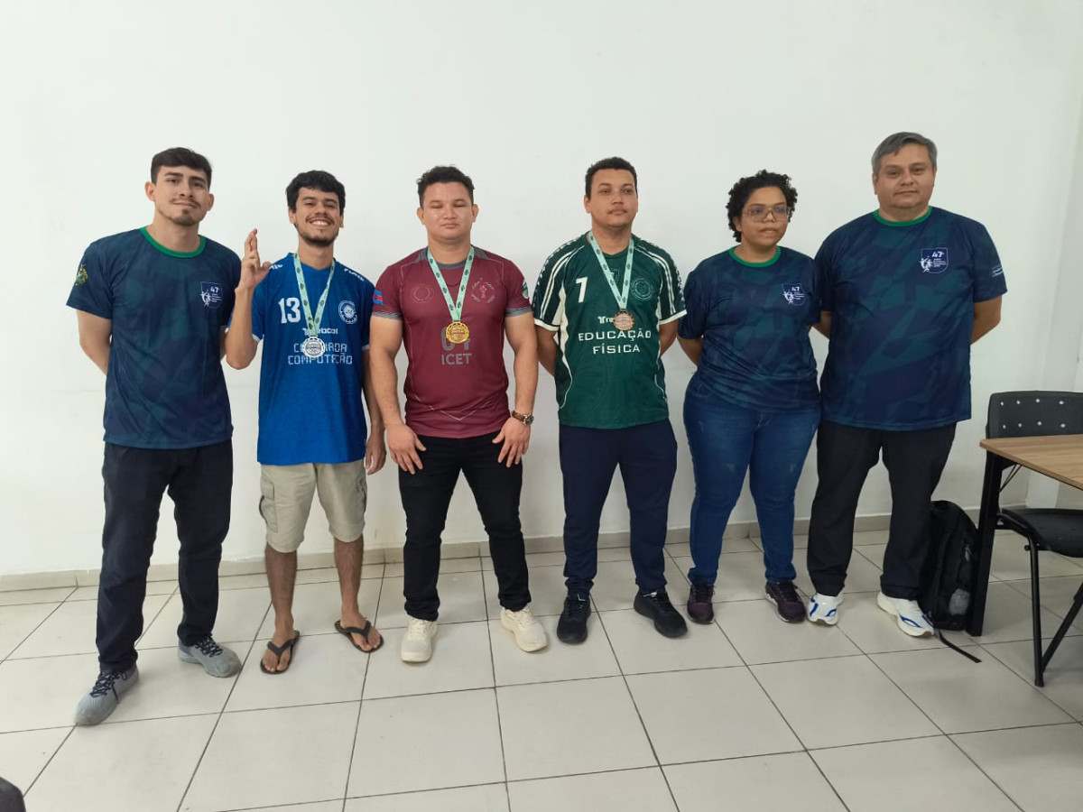 Competi&ccedil;&atilde;o universit&aacute;ria define campe&otilde;es no tabuleiro