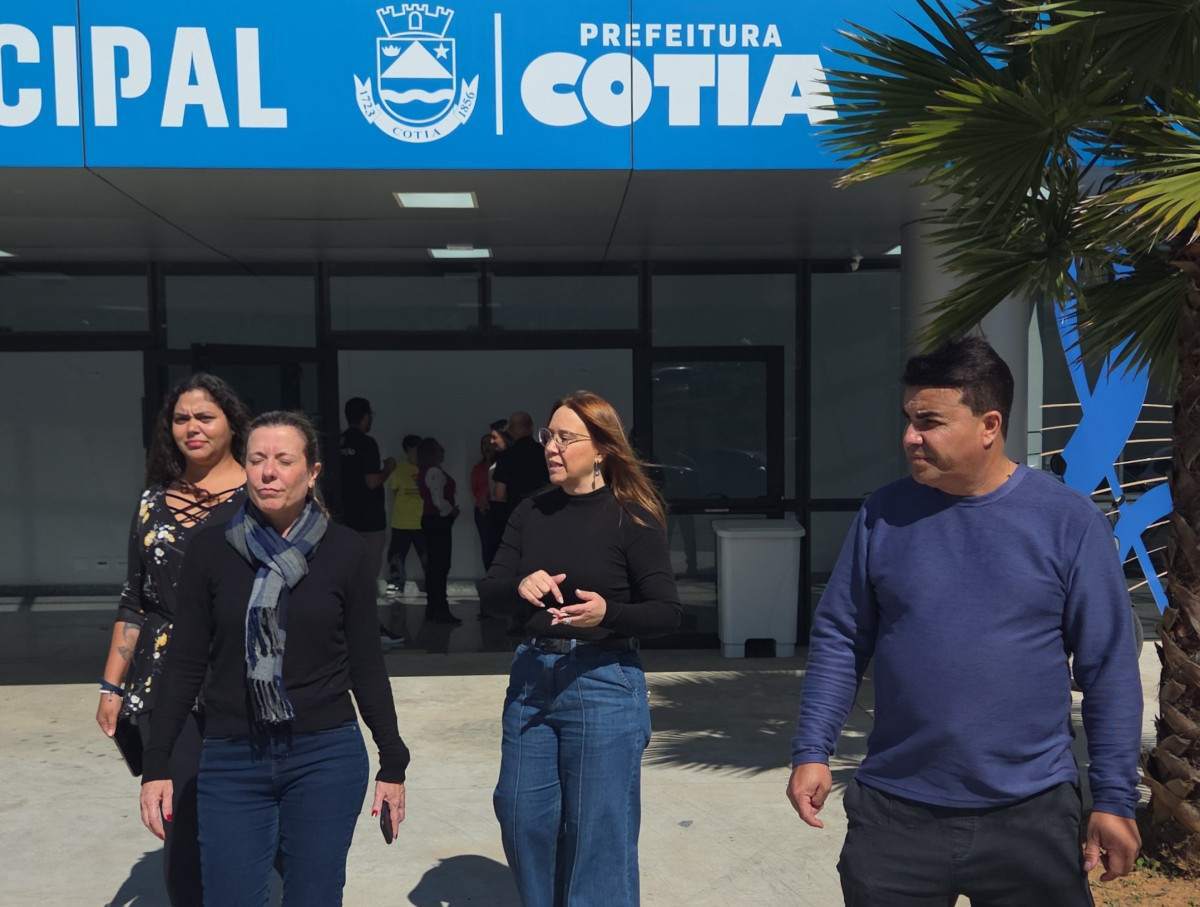 Cotia recebe visita da Cultura do Estado