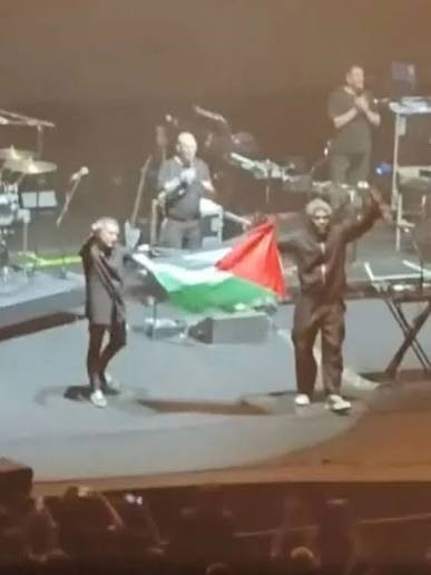Massive Attack &eacute; banido de Singapura