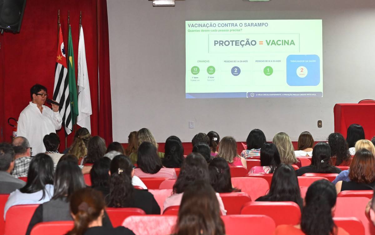 Campinas refor&ccedil;a preven&ccedil;&atilde;o contra o sarampo e busca crian&ccedil;as com vacina pendente