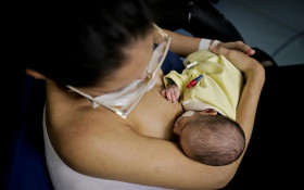 Campanha Agosto Dourado refor&ccedil;a aleitamento materno