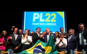 Gaspar na vice de Fl&aacute;vio &eacute; aposta na crise do INSS sobre Lula