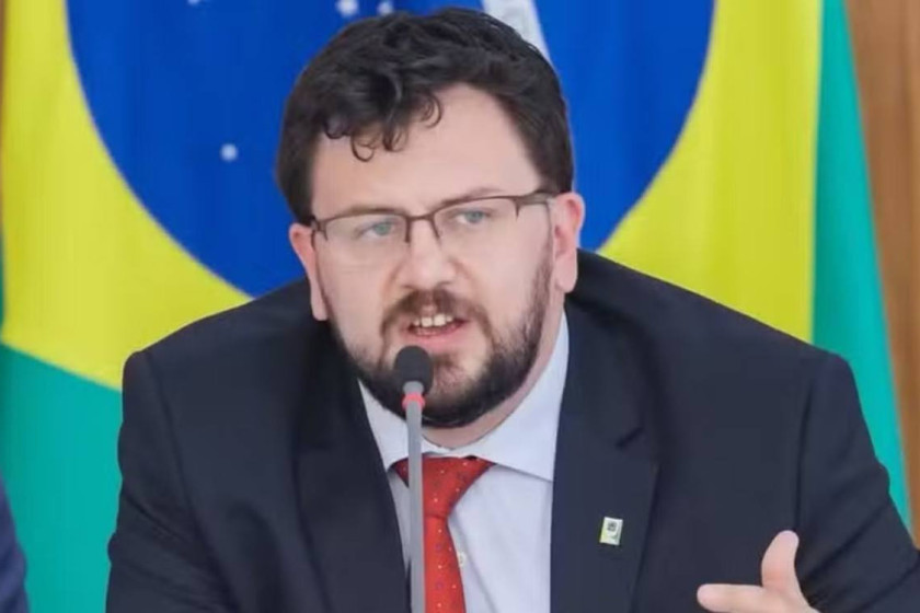 Ex‑chefe de gabinete de Lula deixa campanha ap&oacute;s empr&eacute;stimo com lobista