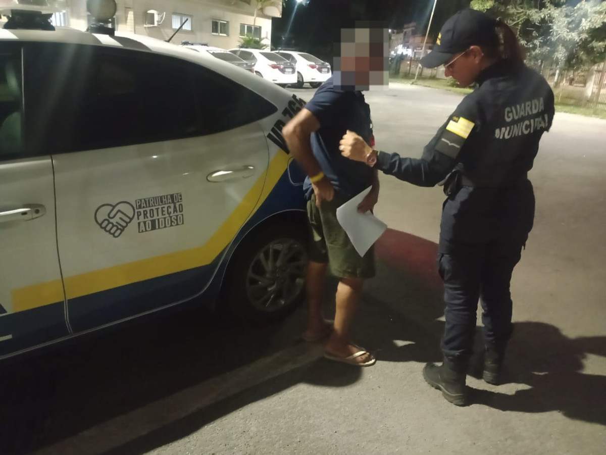 Agress&atilde;o a idoso termina com adolescentes na 93&ordf; DP