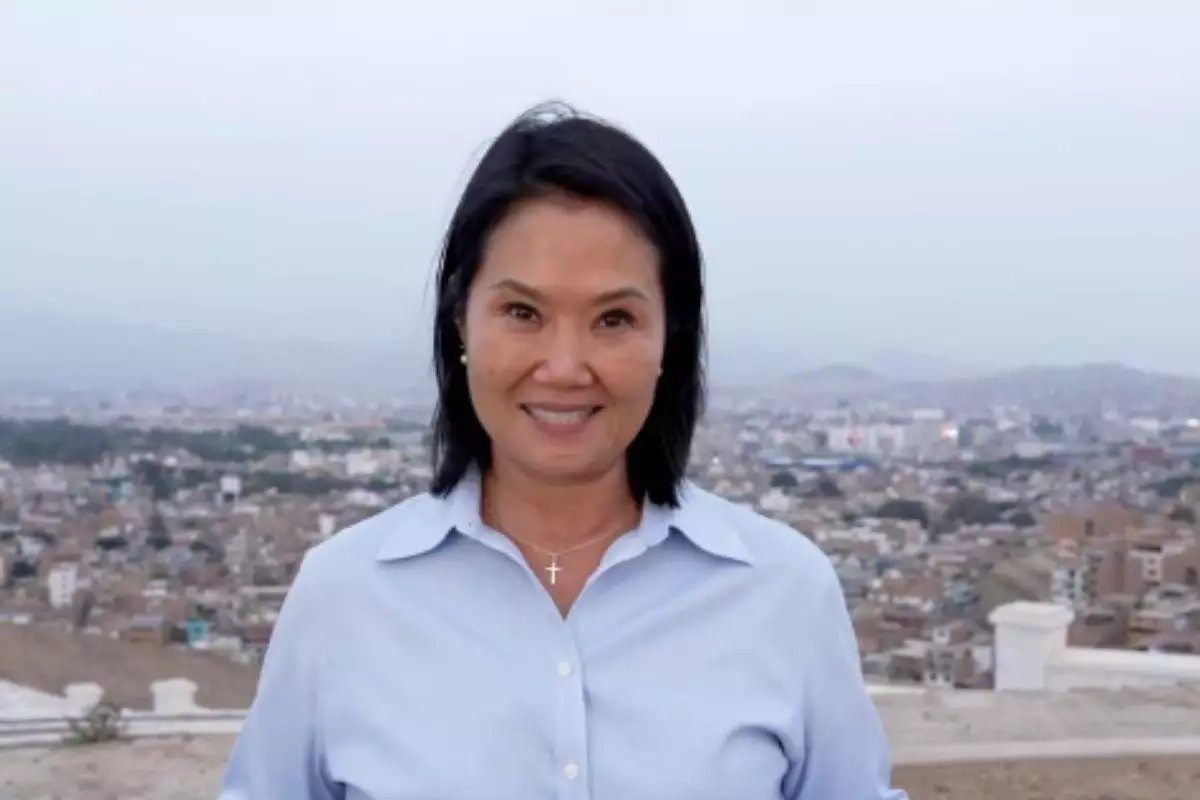 Keiko Fujimori toma posse da presid&ecirc;ncia peruana