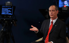 Op&ccedil;&otilde;es de esquerda come&ccedil;aram a se atacar