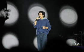 Djavan com f&ocirc;lego de meio‑campista