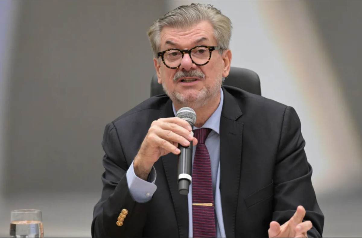 Ministro do STJ perde o cargo por ass&eacute;dio em decis&atilde;o in&eacute;dita