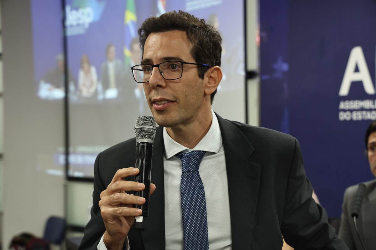 Ideb 2025: ensino m&eacute;dio de SP cai para 11&ordm; lugar entre os estados