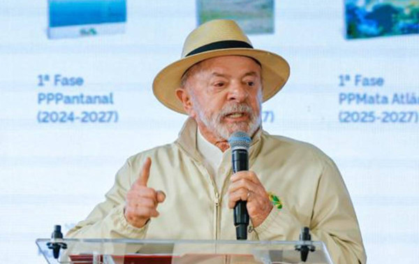 Lula diz ter respeito de Trump e chama Marco Rubio de "bolsonarista"