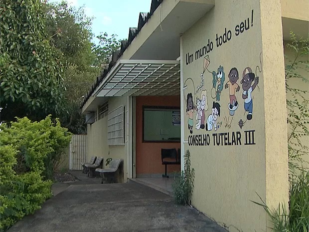 Justi&ccedil;a afasta conselheiras ap&oacute;s morte de menina em Ribeir&atilde;o