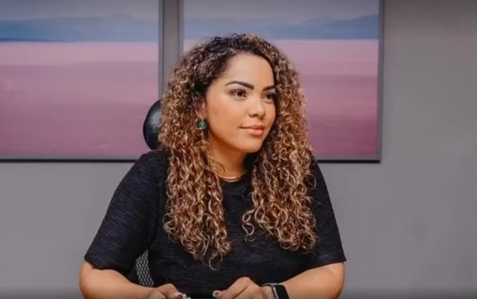 Prefeita de Bauru aciona Justi&ccedil;a contra Facebook