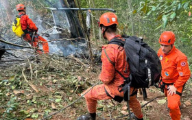 Queda de helic&oacute;ptero na Zona Sul do Rio de Janeiro mata quatro pessoas