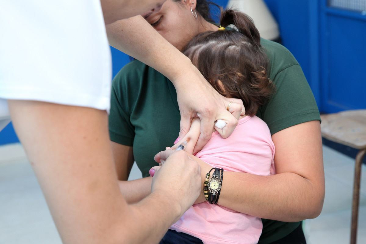Sarampo volta a acender alerta no Estado: quem precisa se vacinar em Campinas?