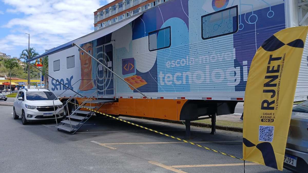 Escola M&oacute;vel do Senac RJ em Santo Ant&ocirc;nio de P&aacute;dua em agosto