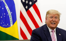 'A&ccedil;&atilde;o militar &eacute; improv&aacute;vel, mas interven&ccedil;&atilde;o j&aacute; come&ccedil;ou&rsquo;, diz analista
