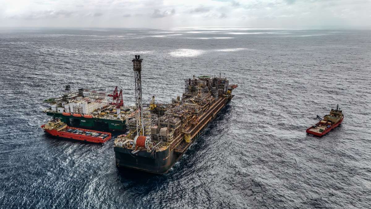 Petroleiros pedem Petrobras mais estatal e menor repasse