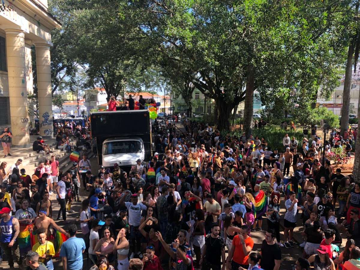 Sorocaba aprova lei contra menores em Parada LGBTQIA