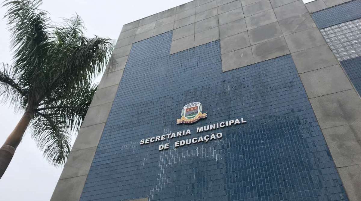 Teres&oacute;polis chama professores para apresenta&ccedil;&atilde;o