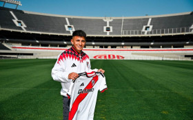 Thiago Almada justifica ida ao River Plate