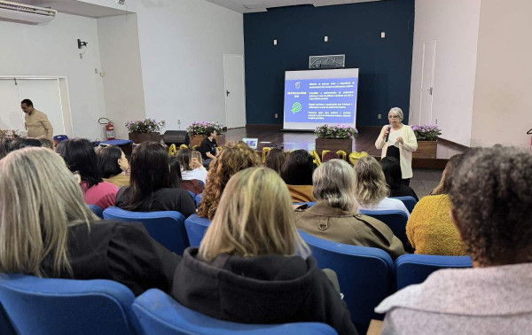 Semin&aacute;rio sobre aleitamento materno abre o Agosto Dourado em Angra