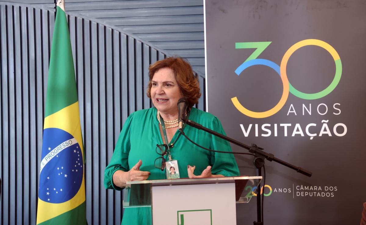 BRASILIANAS | C&acirc;mara dos Deputados celebra 30 anos da Visita&ccedil;&atilde;o Institucional e reconhece profissionais que marcaram o programa