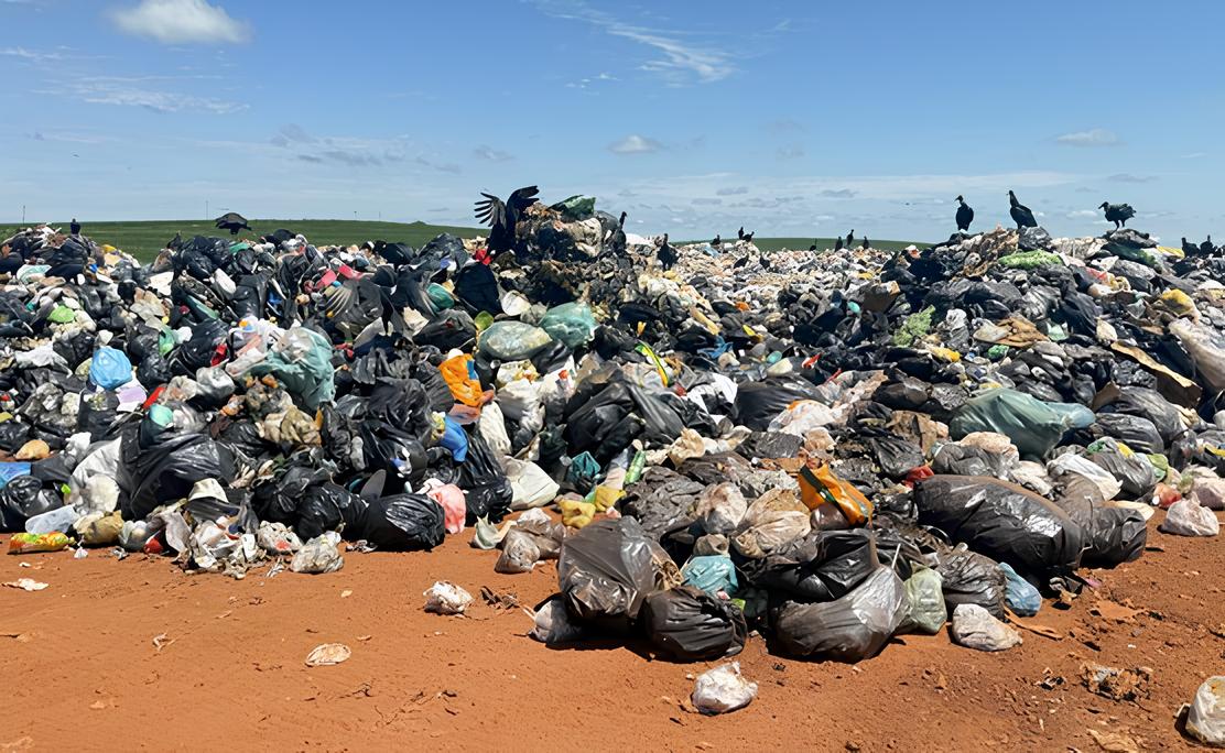Paran&aacute; tem67 munic&iacute;piossem planospara res&iacute;duos