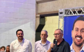 Franco Sardelli re&uacute;ne cerca de 800 pessoas em encontro em Americana