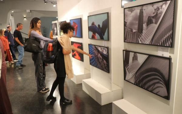 Arte fotogr&aacute;fica no Centro de Conviv&ecirc;ncia