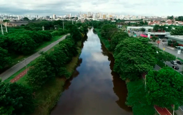 Irregularidades motivam pedido de suspens&atilde;o na Marginal Direita