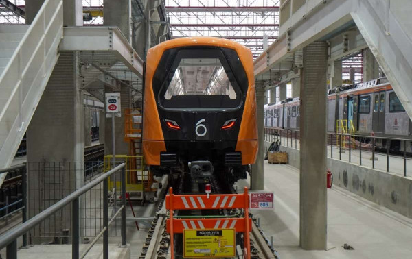 Linha 6‑Laranja recebe 14&ordm; trem para ampliar opera&ccedil;&atilde;o do novo ramal