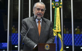 Senado faz homenagem aos 69 anos da Associa&ccedil;&atilde;o Brasileira de Jornalistas de Turismo