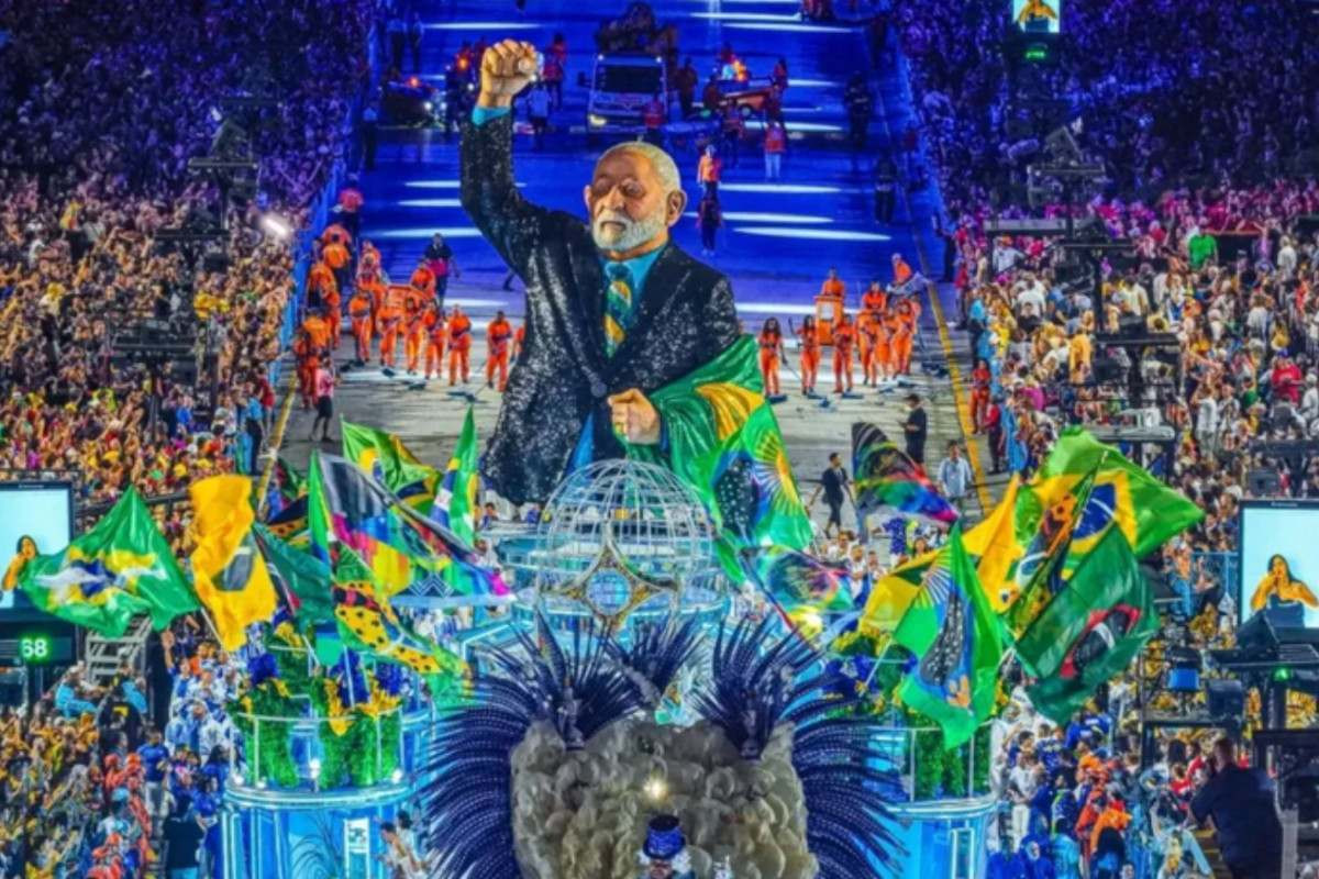 TSE aceita a&ccedil;&atilde;o contra Lula por desfile no Carnaval do Rio de Janeiro