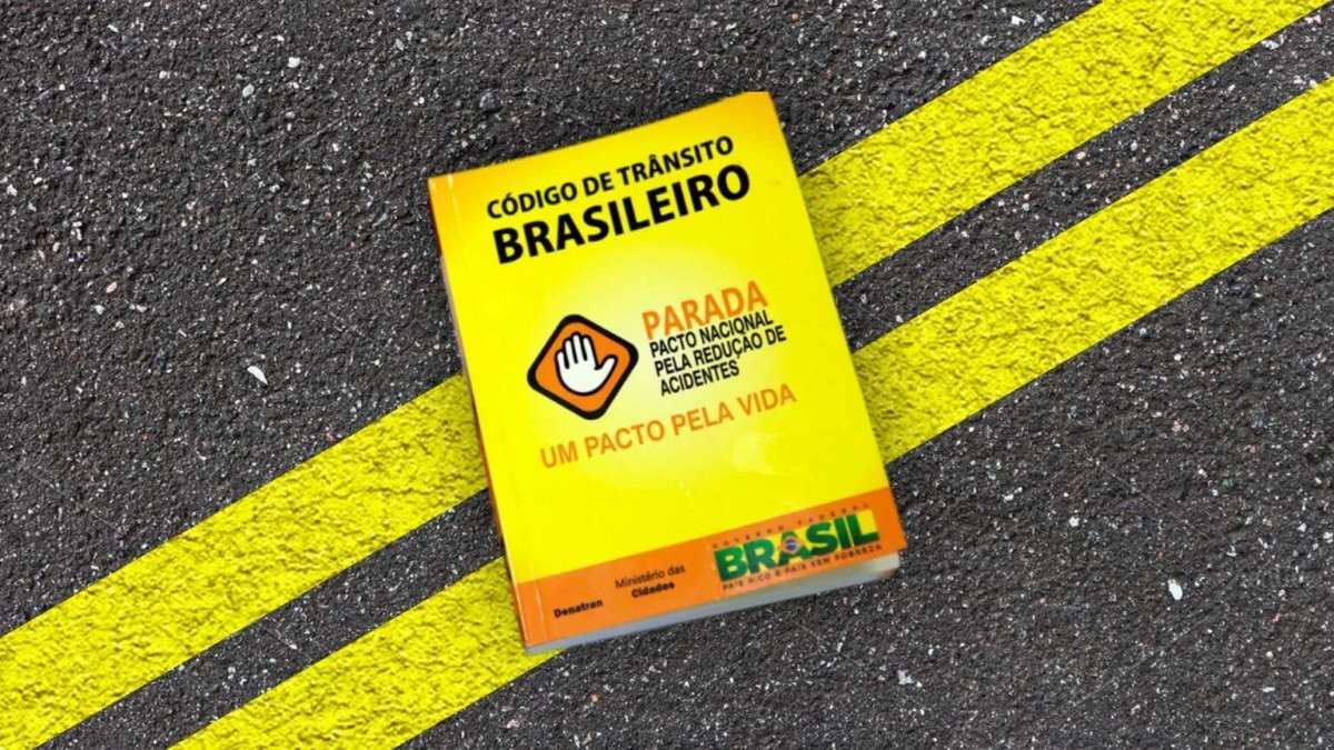 O C&oacute;digo Nacional de Tr&acirc;nsito &eacute; um Dinossauro