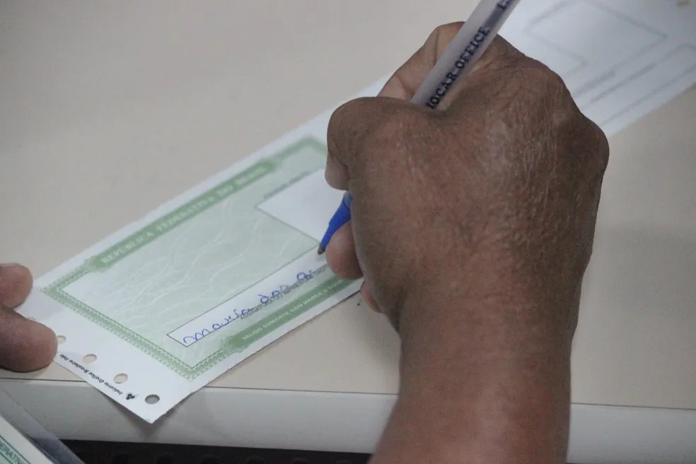 Pretos e pardos s&atilde;o 49,9% das candidaturas nas elei&ccedil;&otilde;es de 2026