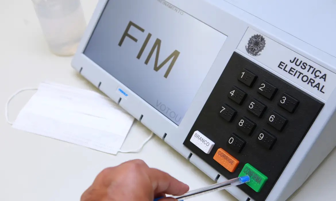 Pol&iacute;ticos ligados a Petr&oacute;polis declaram R$ 49,1 milh&otilde;es em bens