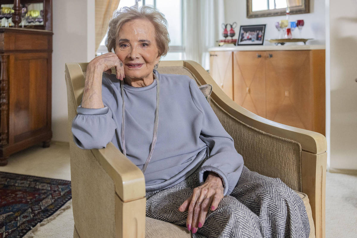 Morre Gl&oacute;ria Menezes,lenda do teatro da TV, aos 91 anos