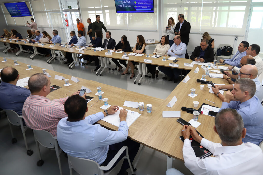 Encontro prop&otilde;e cria&ccedil;&atilde;o de hub de tecnologia para integrar a RMC