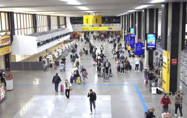 Brasil se aproxima de 6 milh&otilde;es de turistas