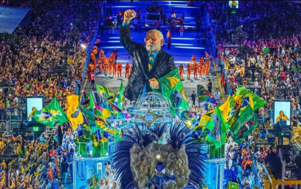 TSE avaliar&aacute; se houve abuso em desfile de carnaval que homenageou Lula