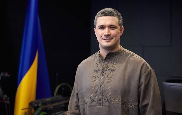 Ex‑ministro pede elei&ccedil;&otilde;es na Ucr&acirc;nia