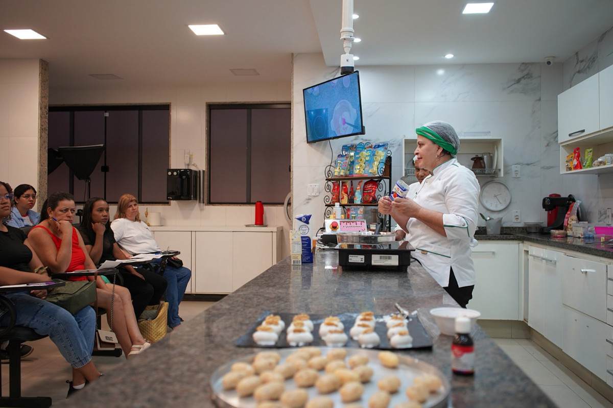 Casa do Empreendedor faz capacita&ccedil;&atilde;o em confeitaria
