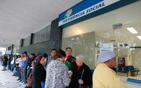 Senado re&uacute;ne tr&ecirc;s projetos sobre contrata&ccedil;&atilde;o de cr&eacute;dito para idosos